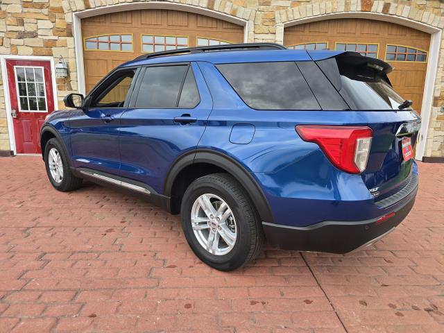 2023 Ford Explorer XLT photo 5