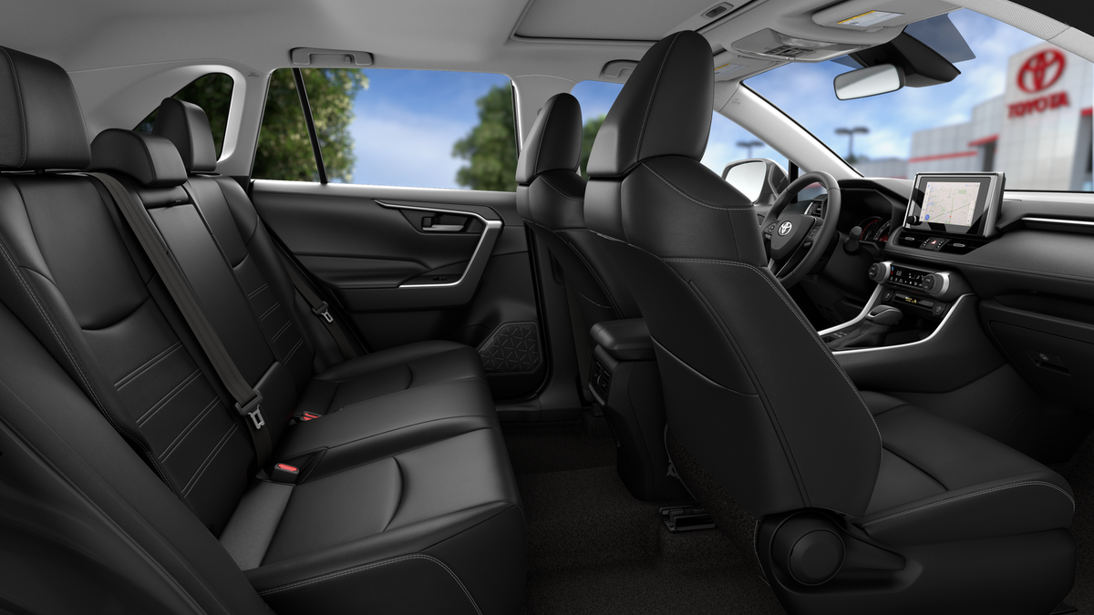 2025 Toyota RAV4 XLE Premium photo 7