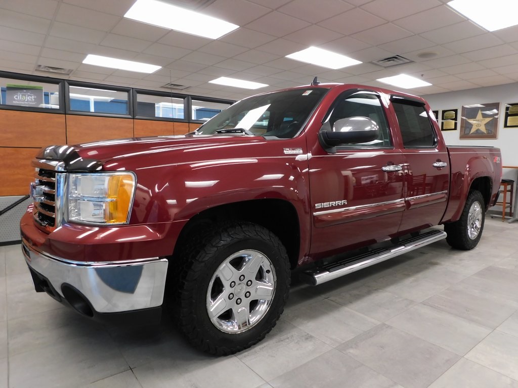 2013 GMC Sierra 1500 SLT's photo