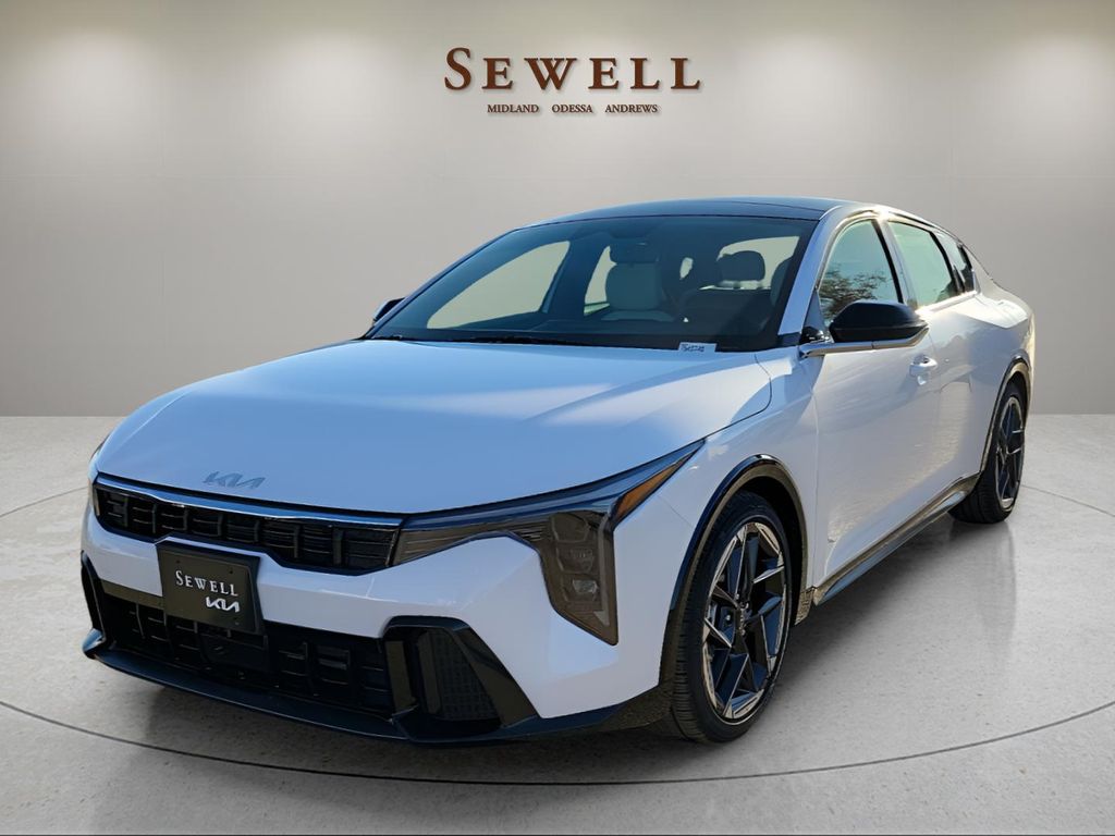 2025 Kia K4 GT-Line's photo