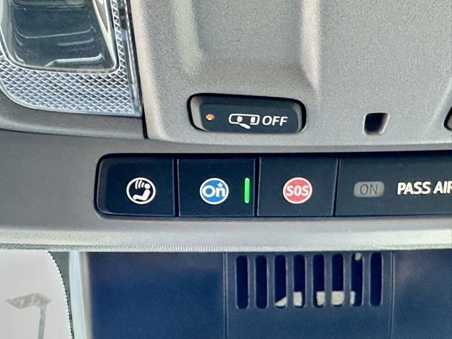 2025 Chevrolet Silverado 1500 LT photo 32