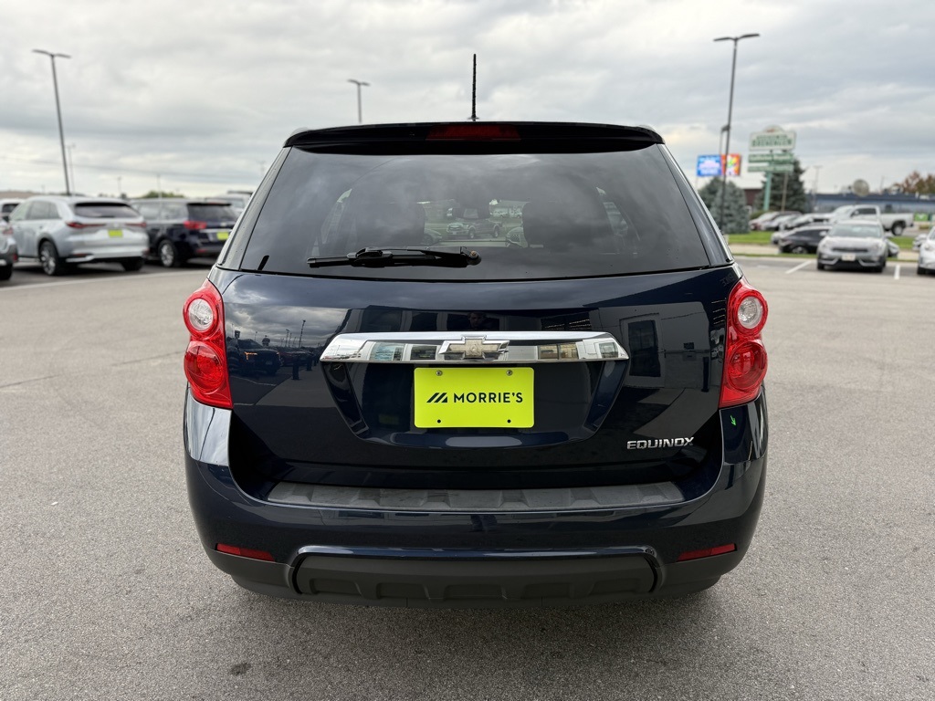 2015 Chevrolet Equinox LS photo 3