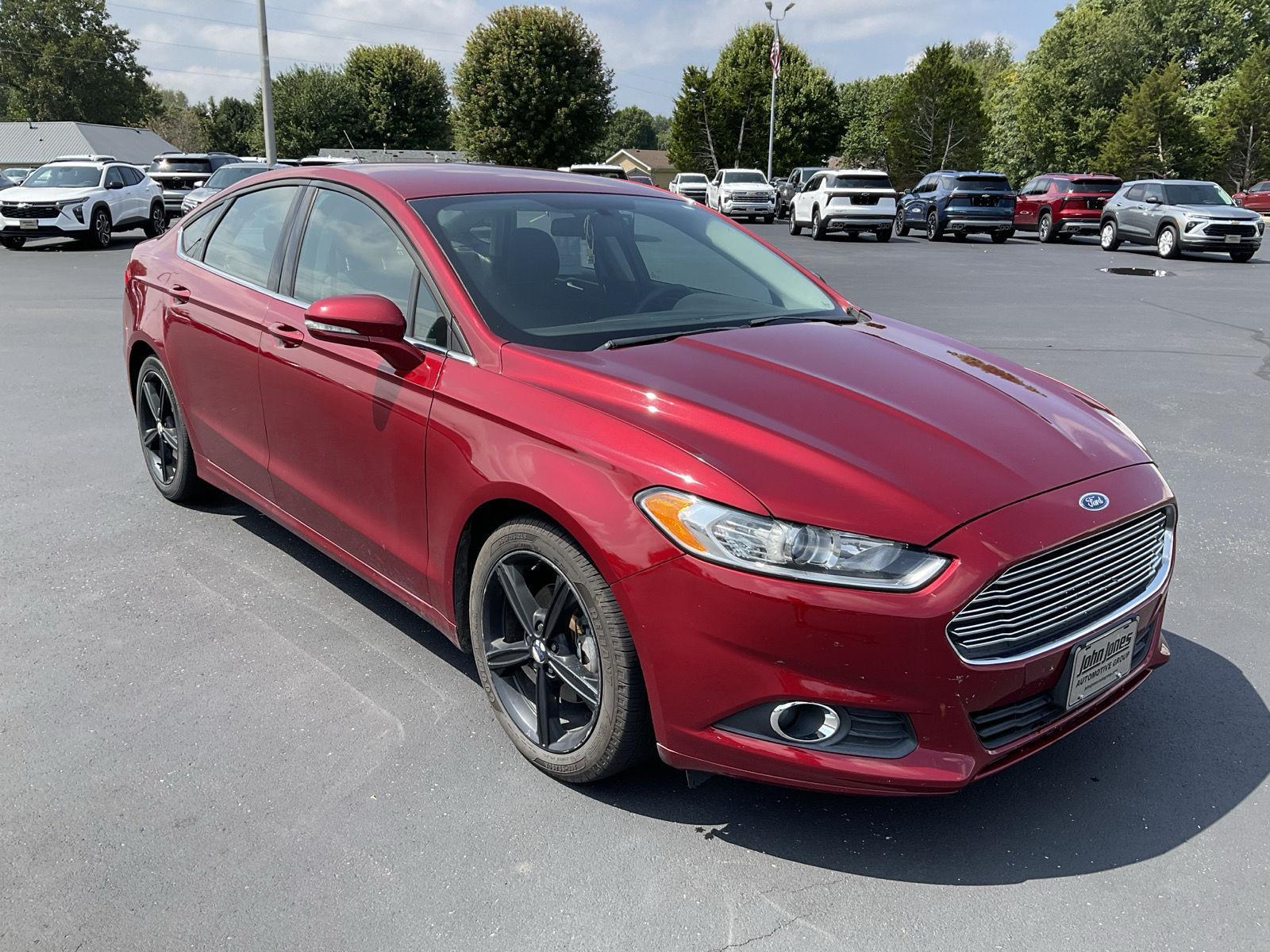 2016 Ford Fusion SE photo 3
