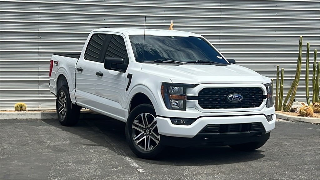 Used 2023 Oxford White Ford XL image 1