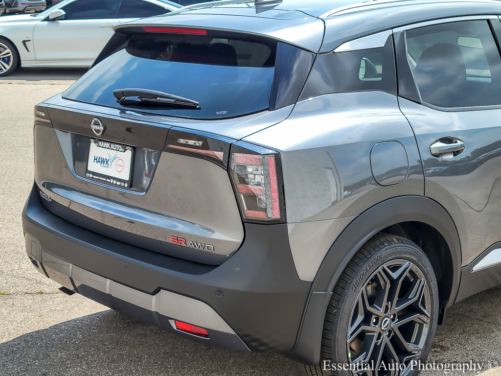 2025 Nissan Kicks SR photo 4