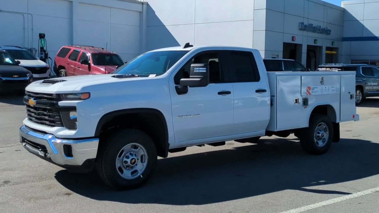 2024 Chevrolet Silverado 2500HD photo 4