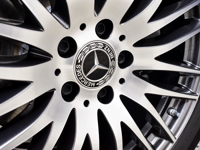 2026 Mercedes Benz GLC 300 photo 12