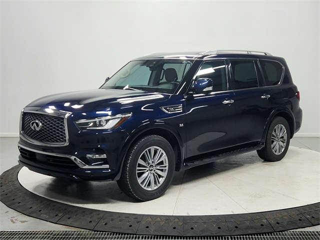 2020 Infiniti QX80 Luxe photo 3