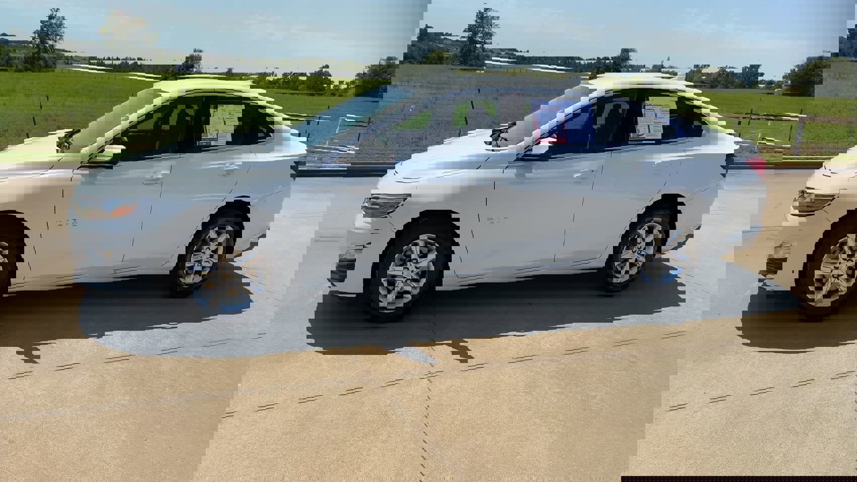 2024 Chevrolet Malibu 1LT photo 5