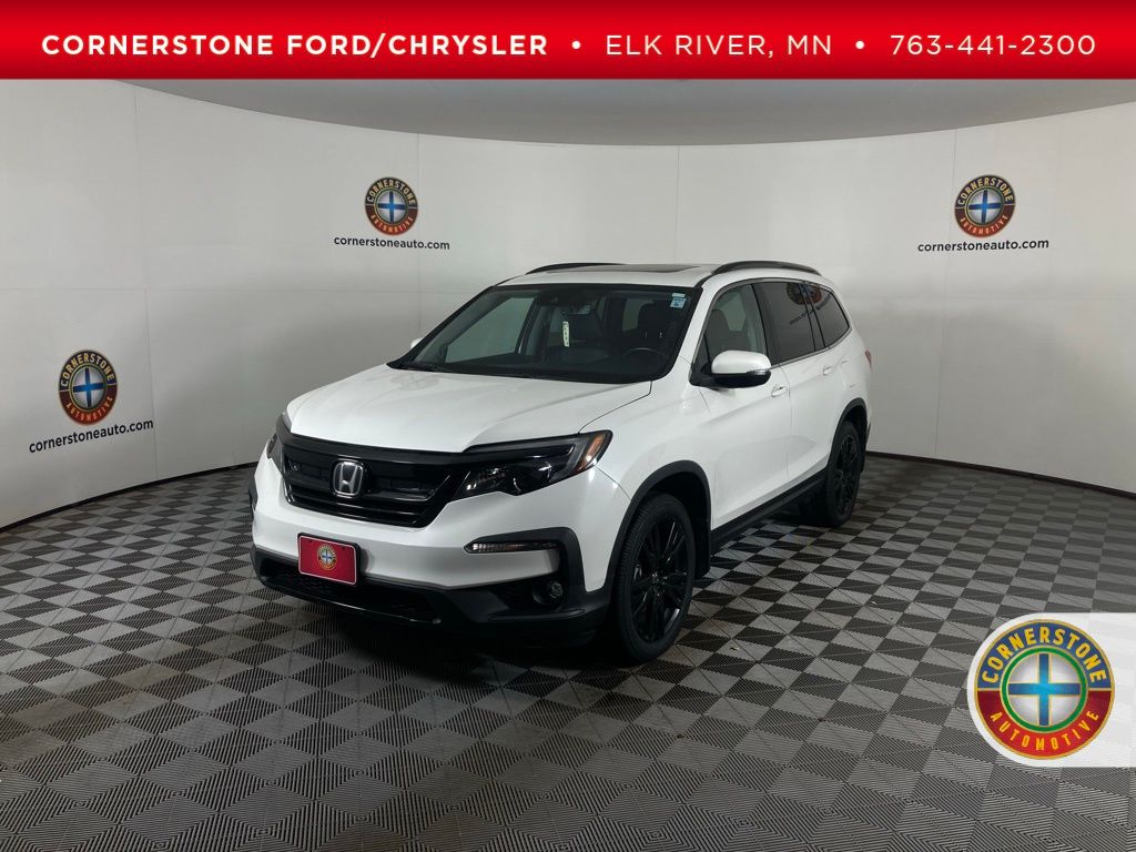 2022 Honda Pilot SE's photo