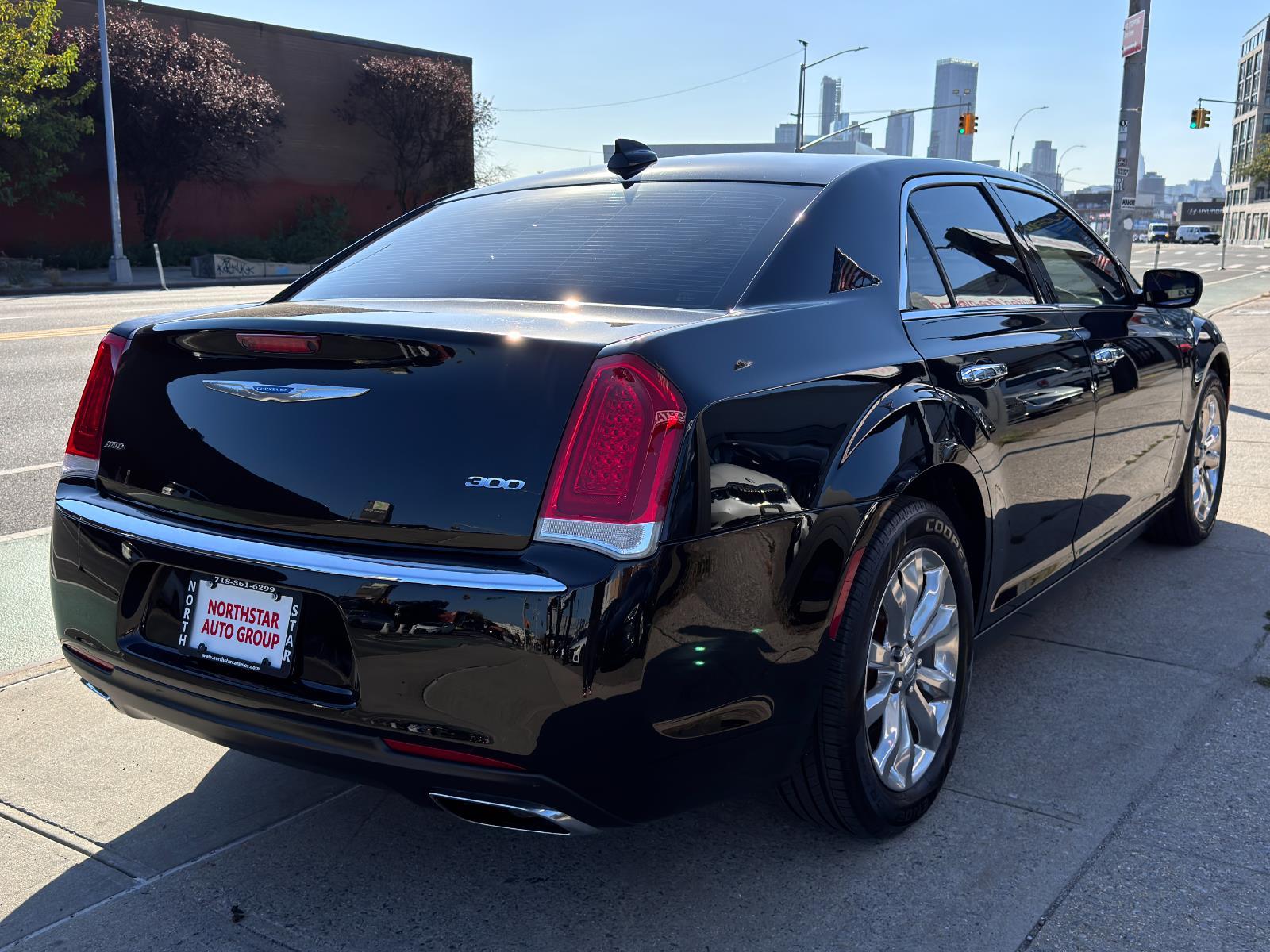2018 Chrysler 300 Limited photo 4