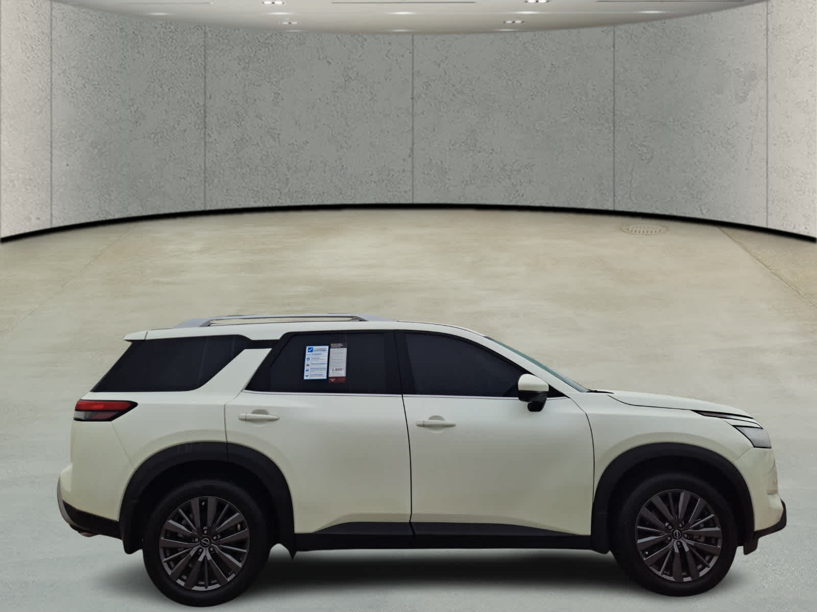 2024 Nissan Pathfinder SL photo 4