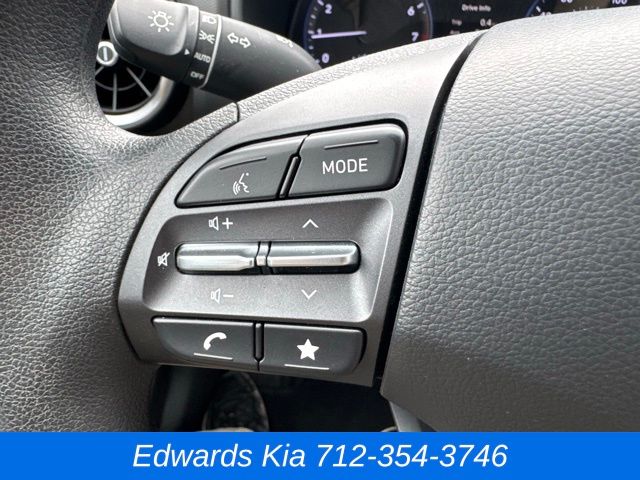 2023 Hyundai Kona SEL photo 21