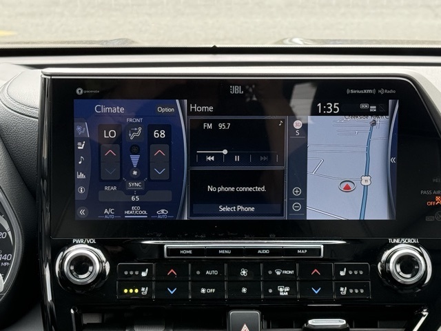 2021 Toyota Highlander Hybrid Limited photo 27