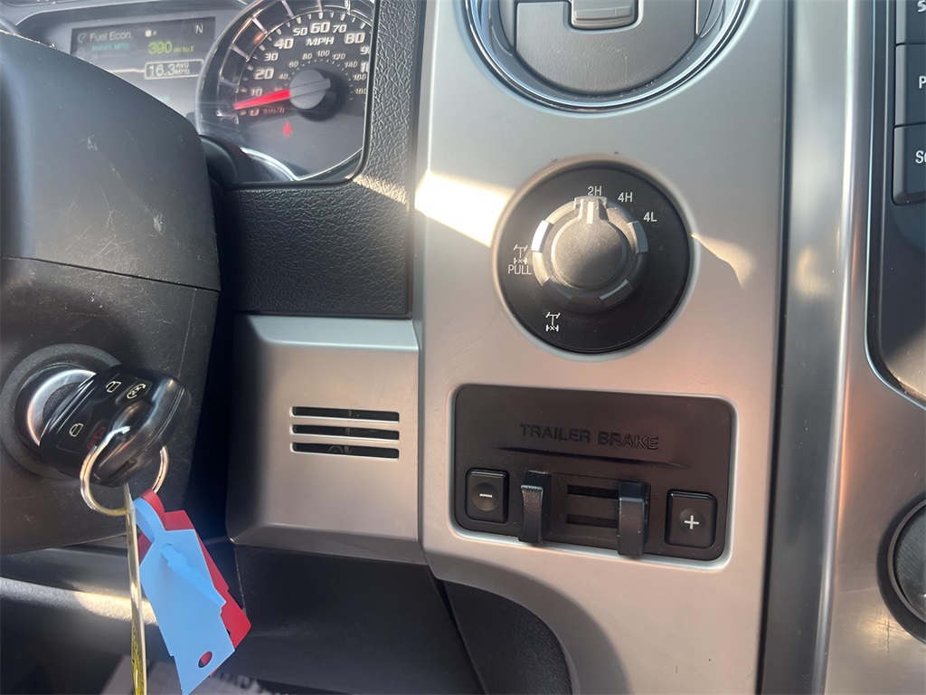 2014 Ford F-150 FX4 photo 23