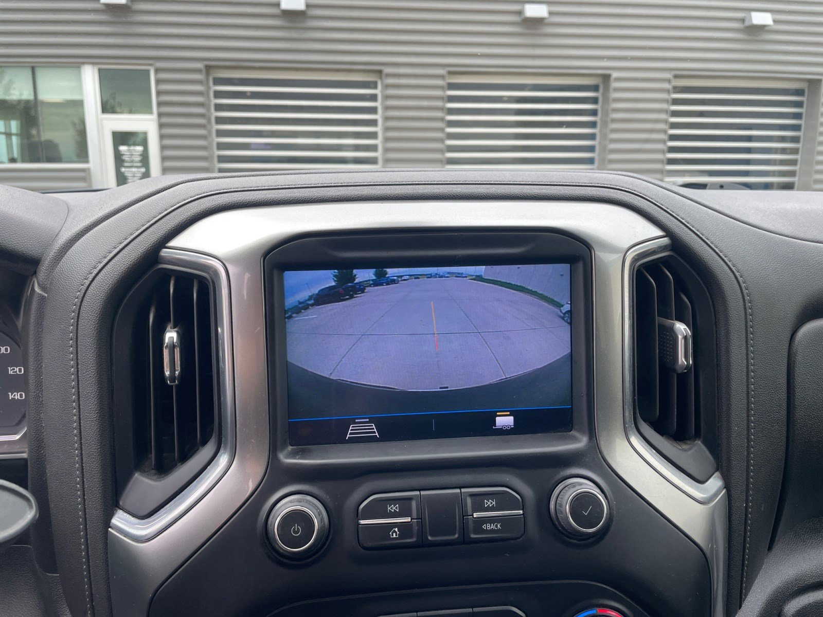 2019 Chevrolet Silverado 1500 LT photo 17