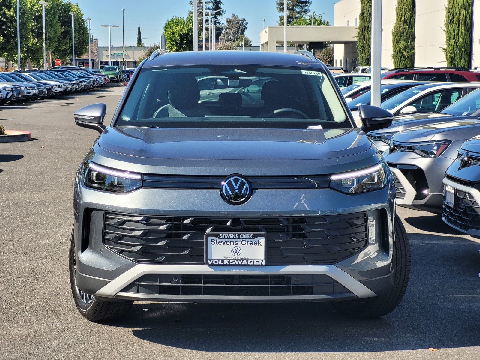 2025 Volkswagen Tiguan S photo 2