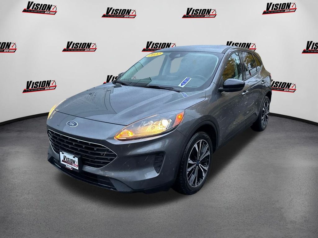 2022 Ford Escape SE's photo