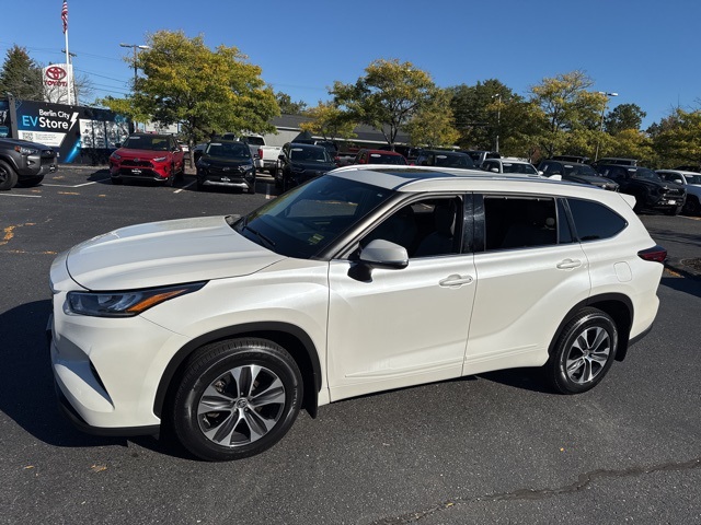 2020 Toyota Highlander XLE photo 37