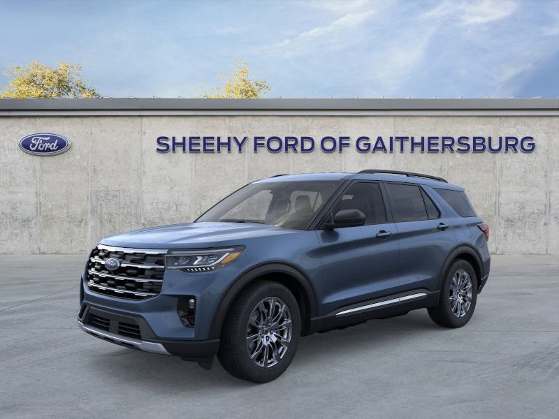 2025 Ford Explorer photo 2