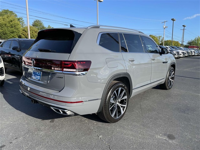 2025 Volkswagen Atlas SEL Premium R-Line photo 4