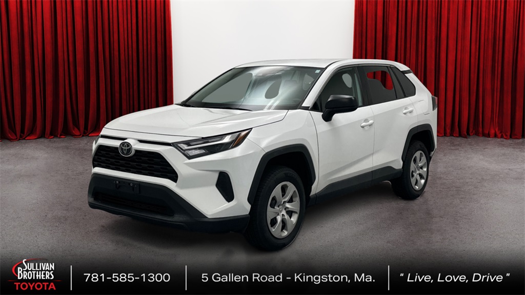 2023 Toyota RAV4 LE's photo