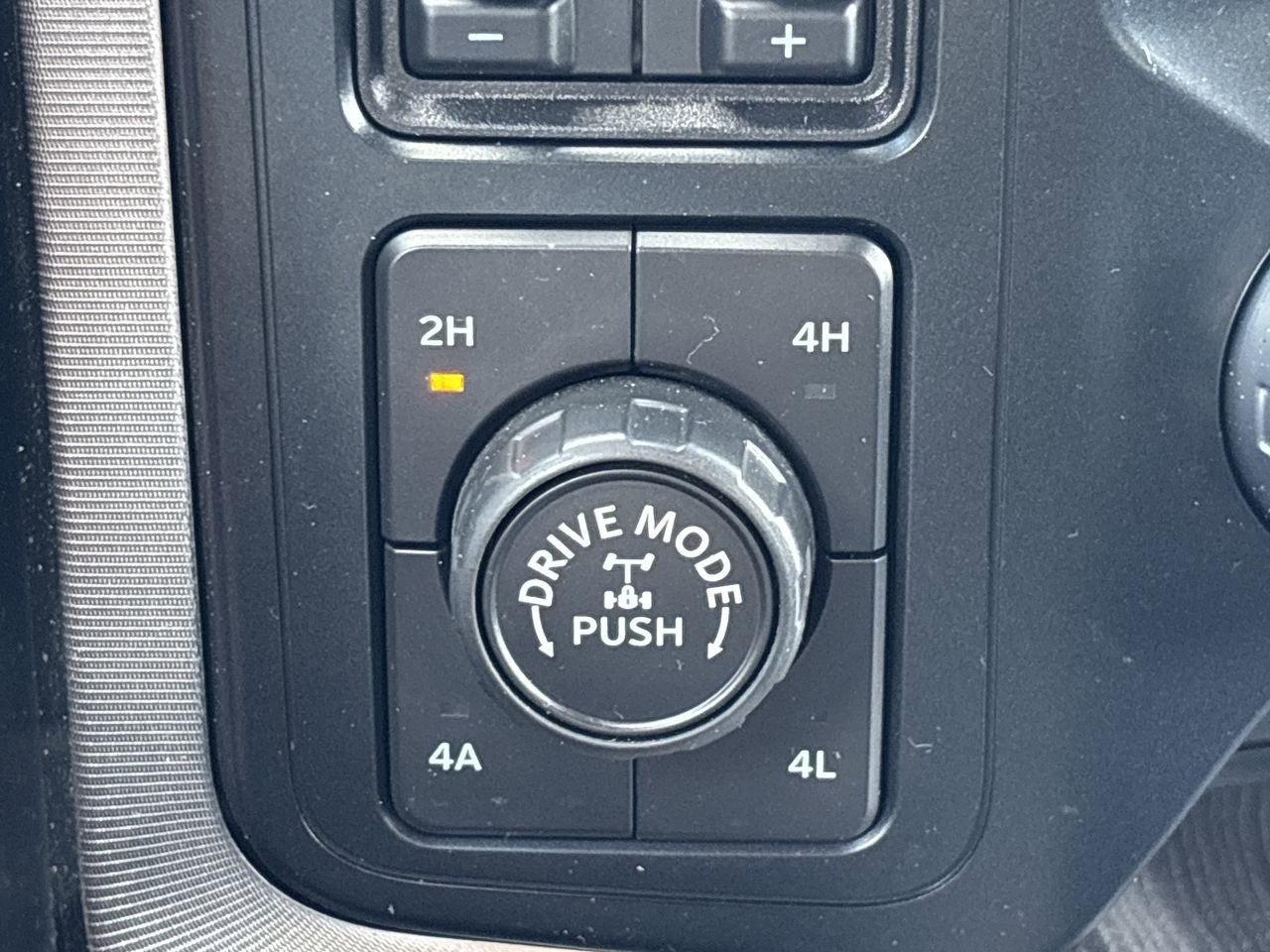 2023 Ford F-150 Platinum photo 23