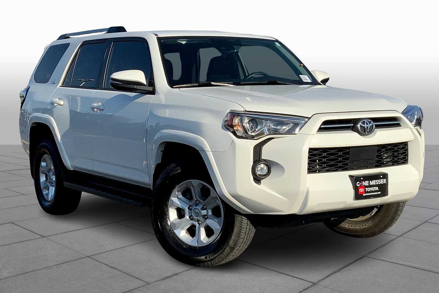 2021 Toyota 4Runner SR5 Premium photo 2