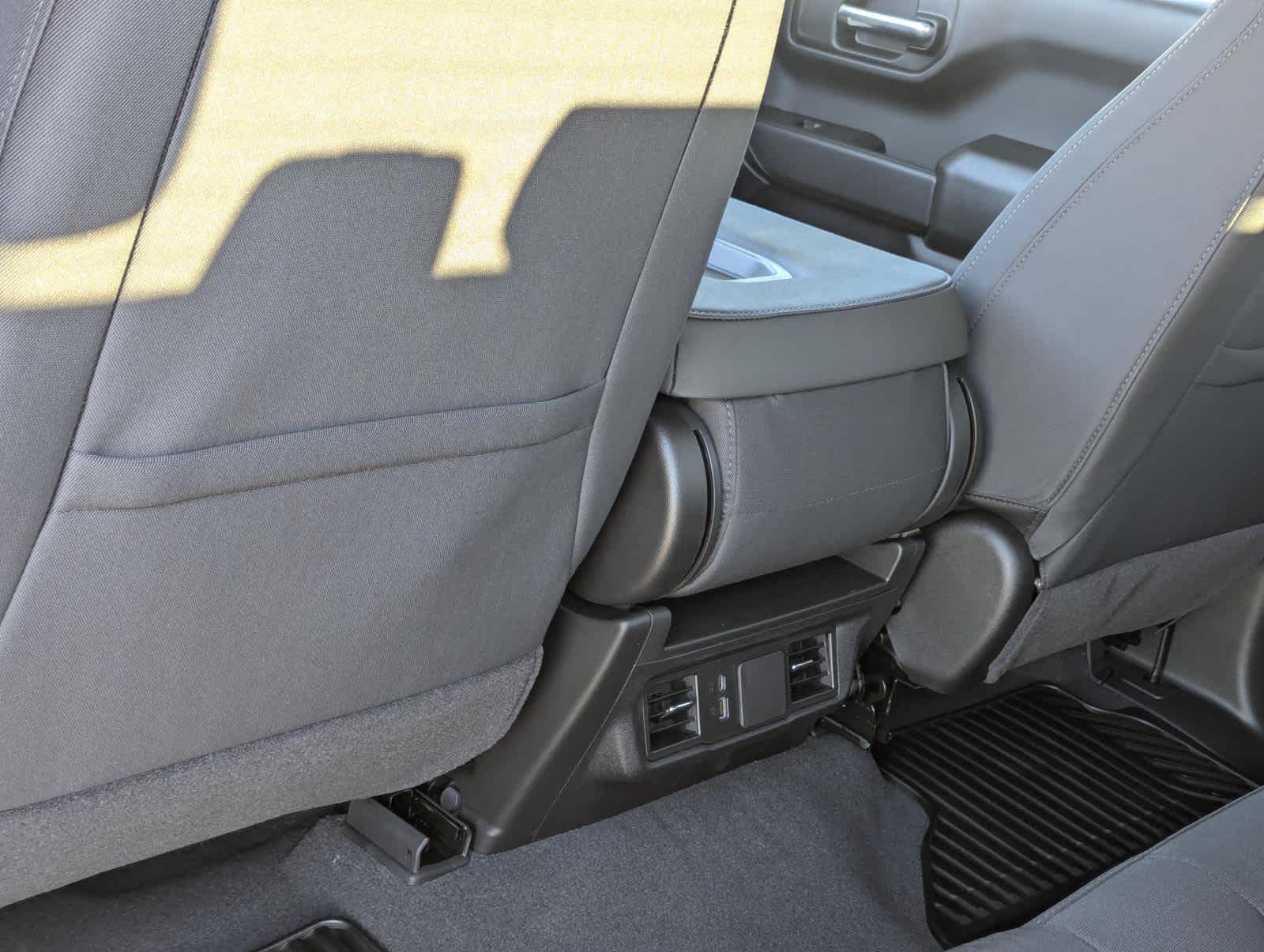 2025 Chevrolet Silverado 1500 Custom photo 12
