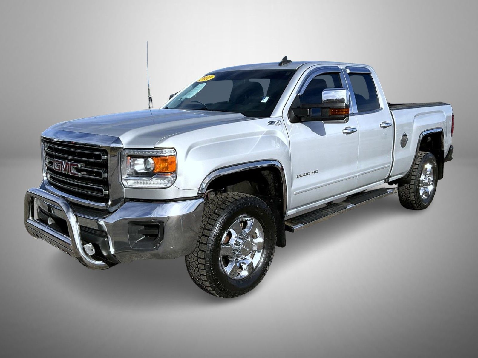 2018 GMC Sierra 2500HD SLE's photo