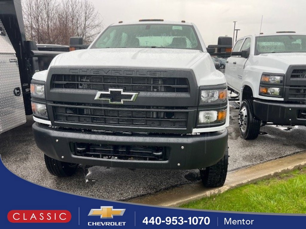 2024 Chevrolet Silverado 4500 Medium Duty Chassis Cab Work Truck's photo