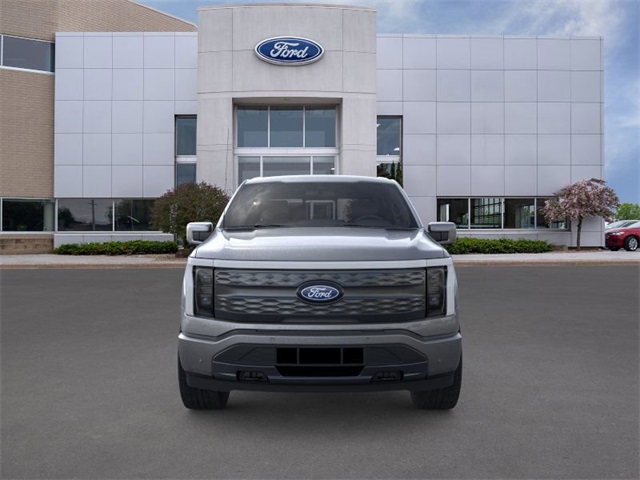 2025 Ford F-150 Lightning Lariat photo 4