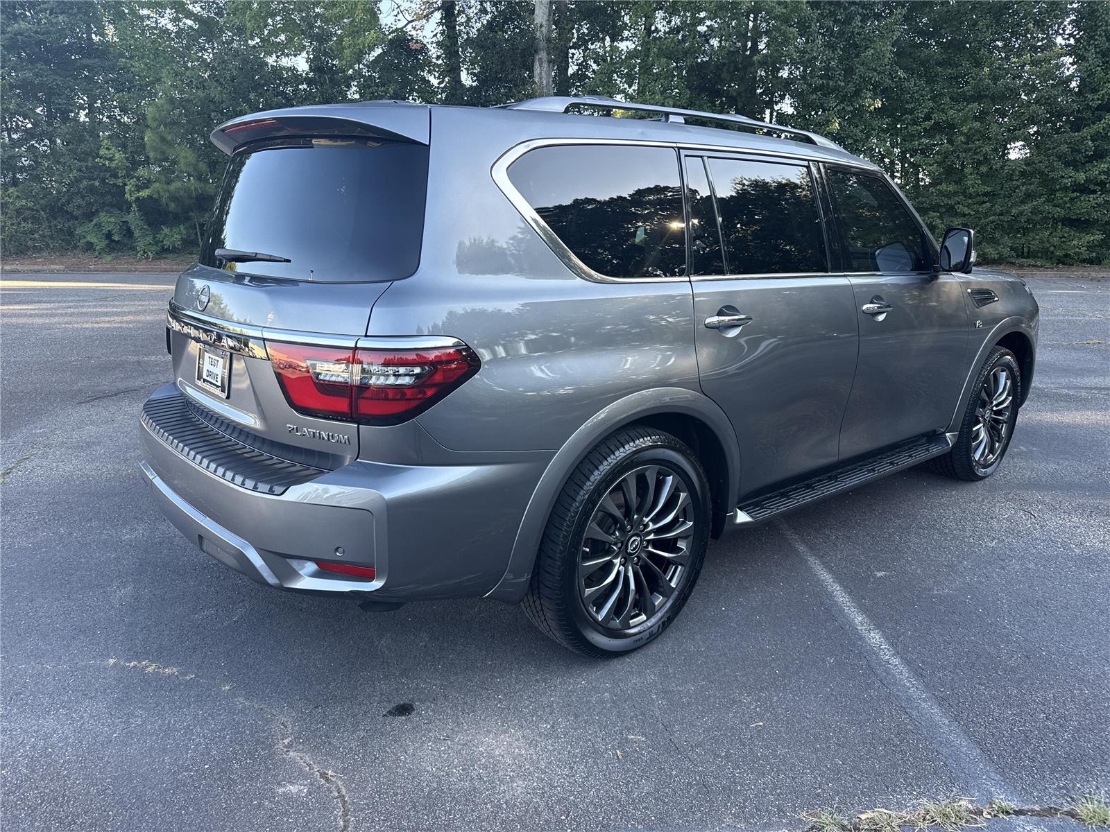 2022 Nissan Armada Platinum photo 5
