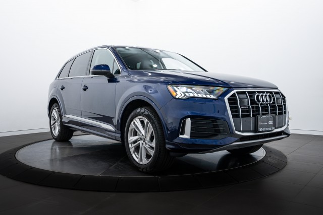 2023 Audi Q7 Premium Plus