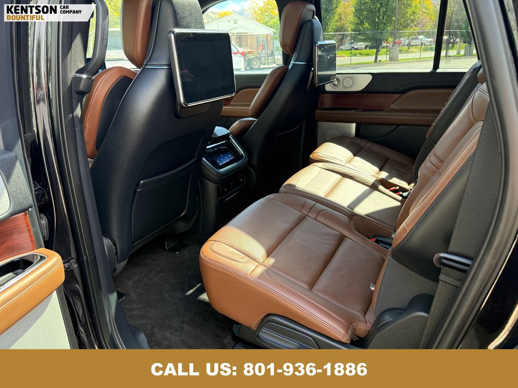 2022 Lincoln Navigator L Reserve photo 33