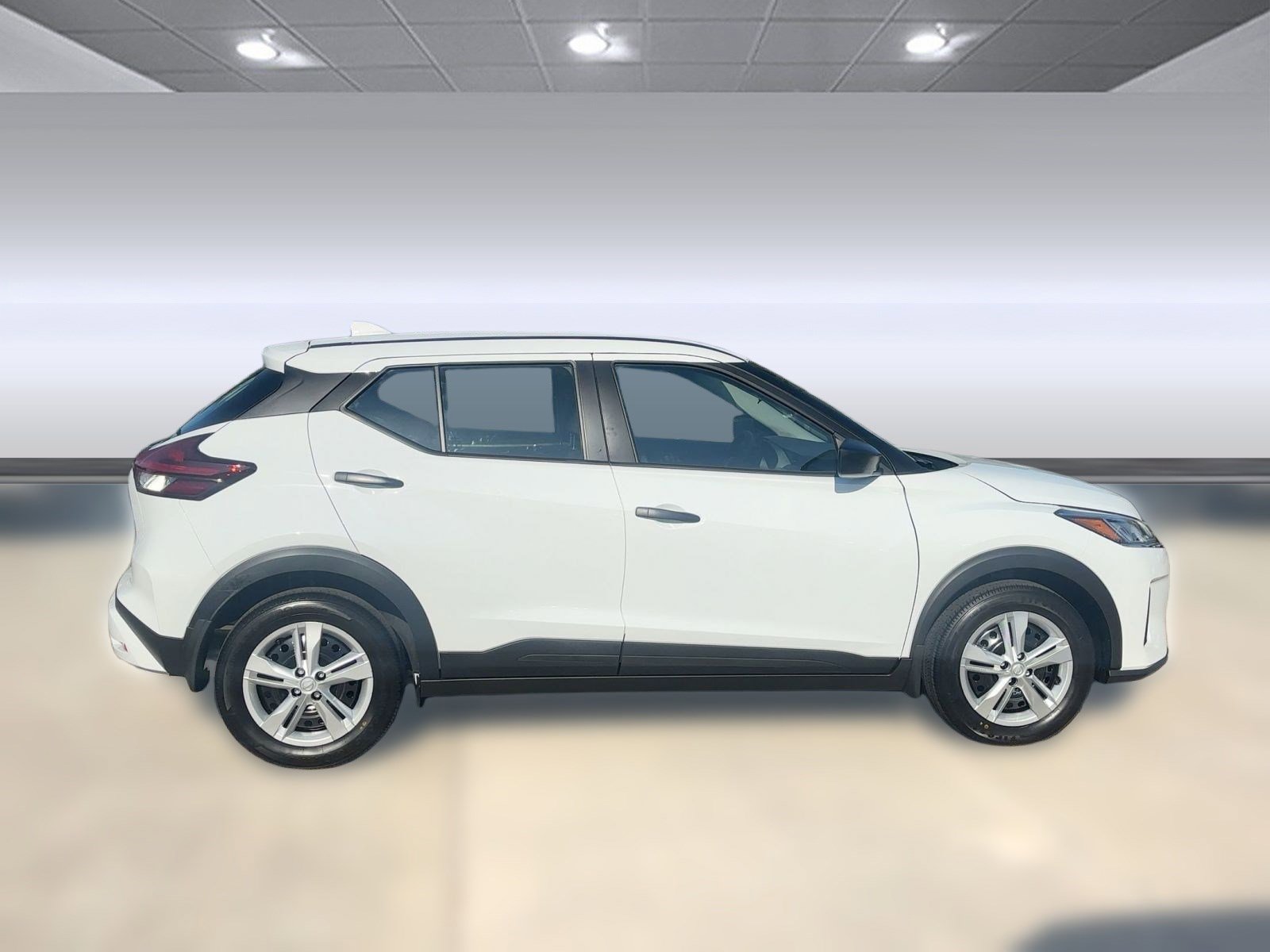 2025 Nissan Kicks Play S photo 8