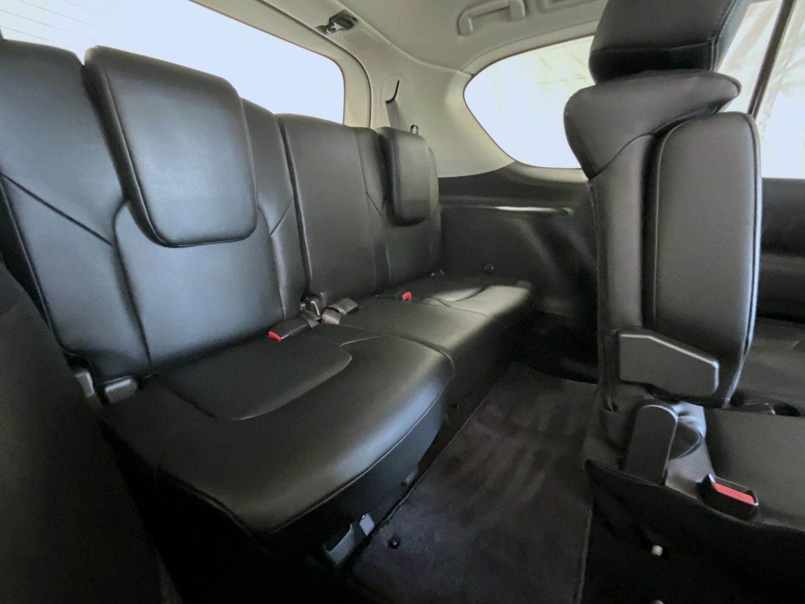 2024 Nissan Armada SL photo 19