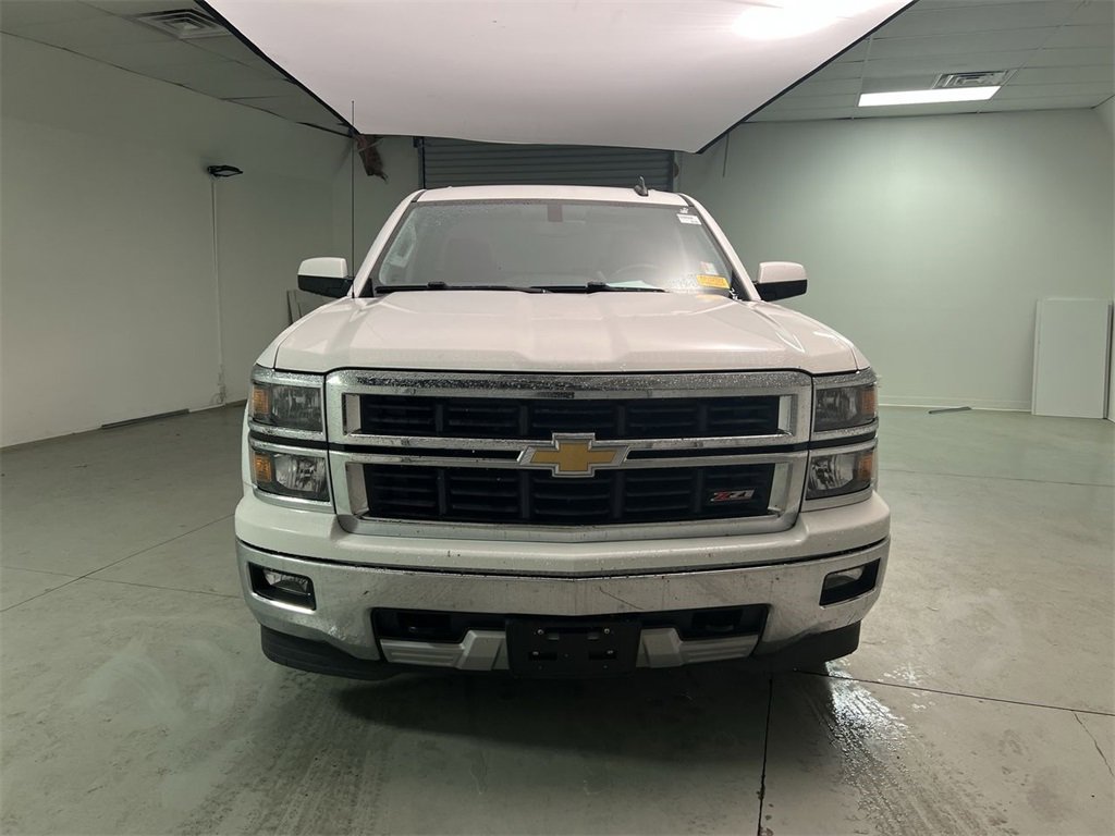 2015 Chevrolet Silverado 1500 LT photo 2