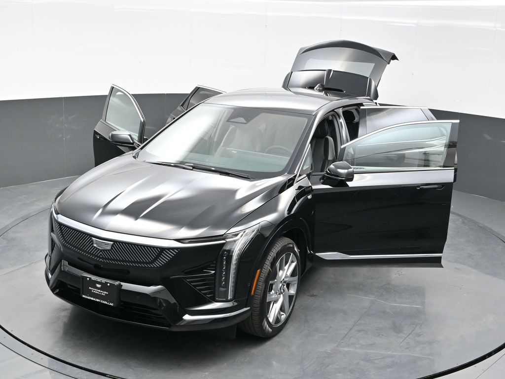 2025 Cadillac Optiq Luxury photo 34