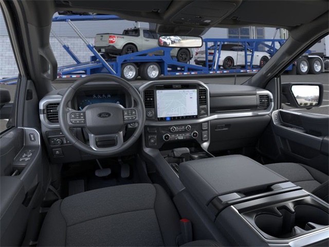 2025 Ford F-150 XLT photo 8