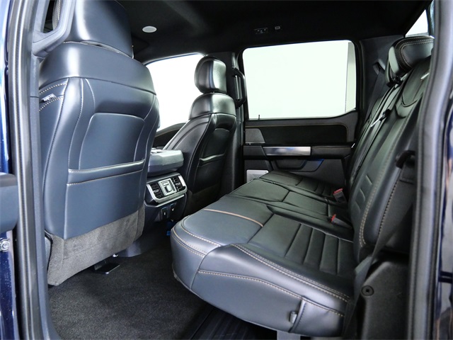 2022 Ford F-150 Platinum photo 13