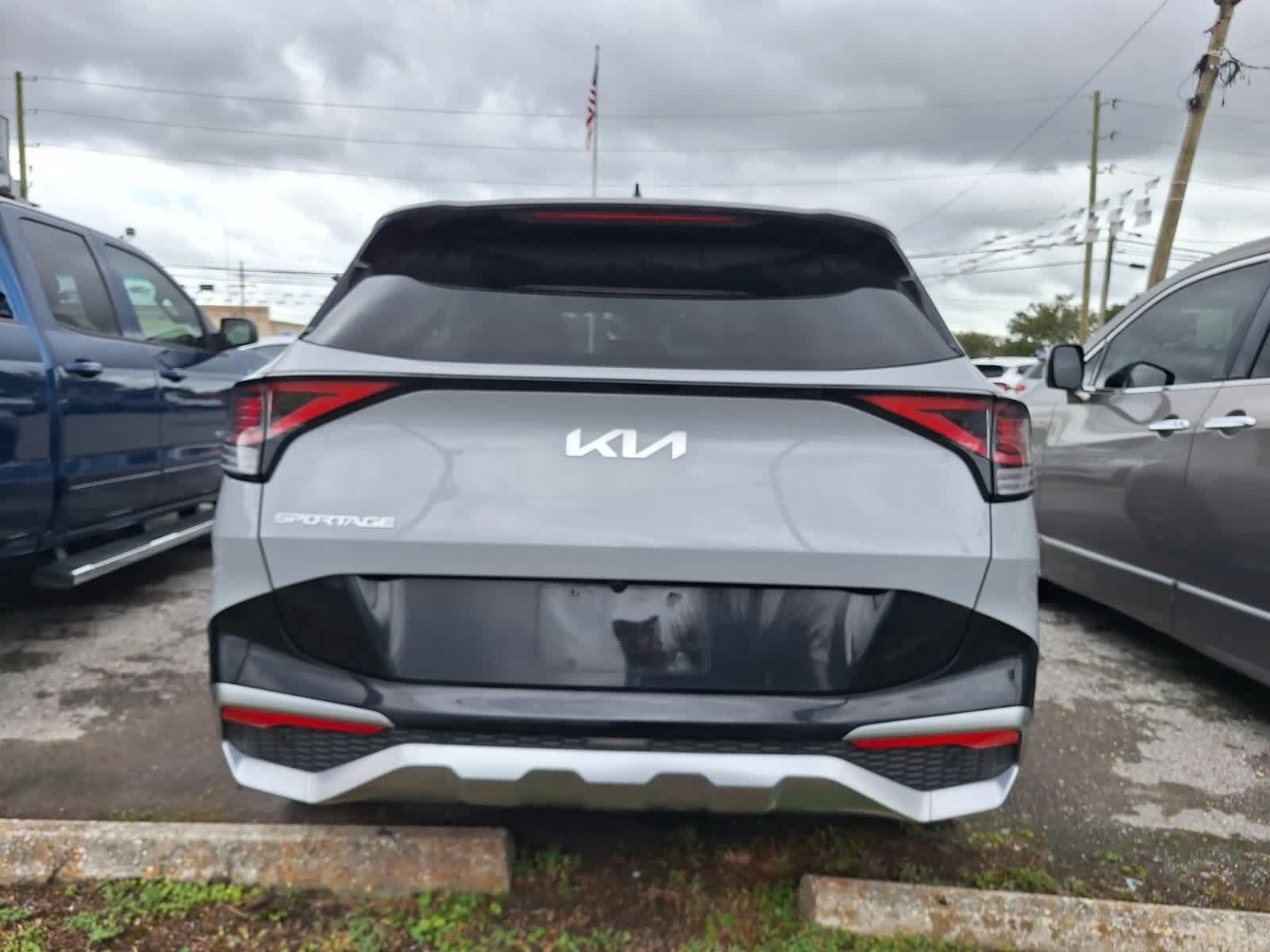 2023 Kia Sportage SX photo 4