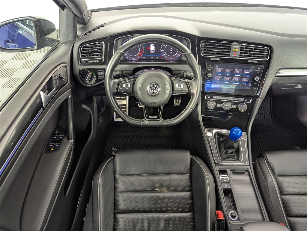 2018 Volkswagen Golf R 4Motion photo 11