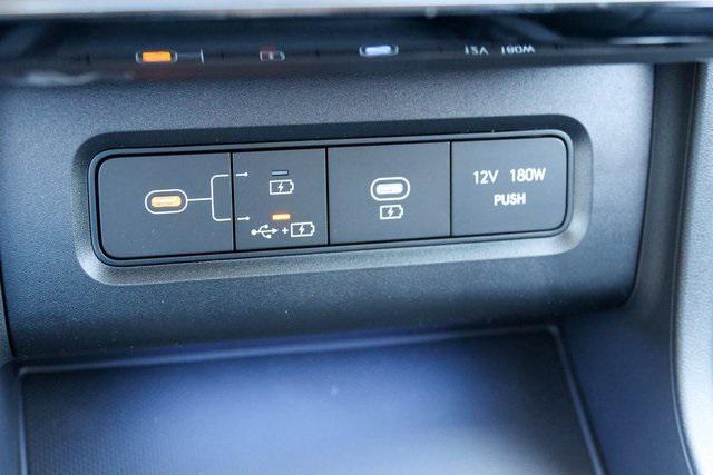 New 2025 White Hyundai SEL Convenience image 17