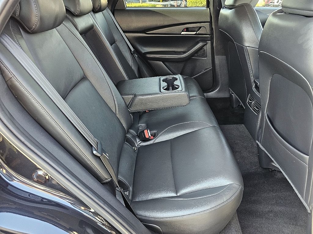 2022 Mazda CX-30 2.5 Select photo 8