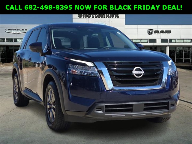 2022 Nissan Pathfinder S's photo