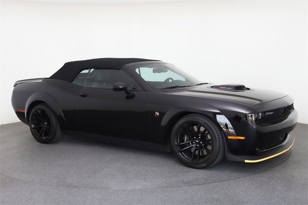 2023 Dodge Challenger R/T's photo