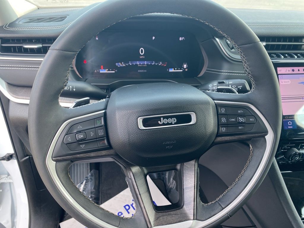 2023 Jeep Grand Cherokee Limited photo 16