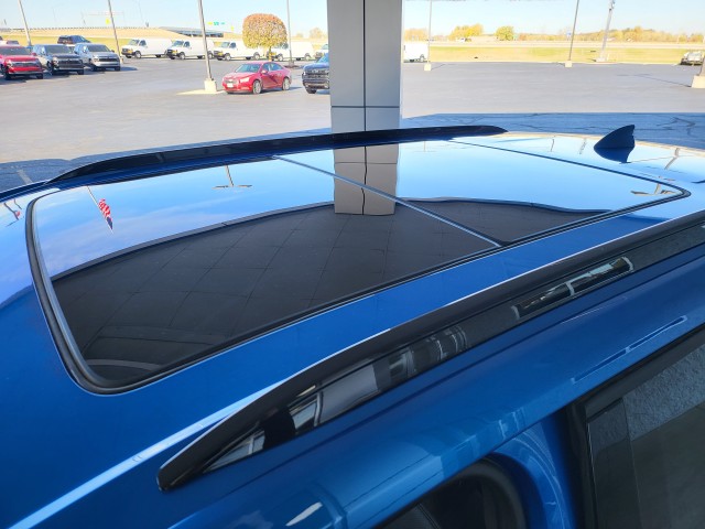 2025 Chevrolet Blazer RS photo 2