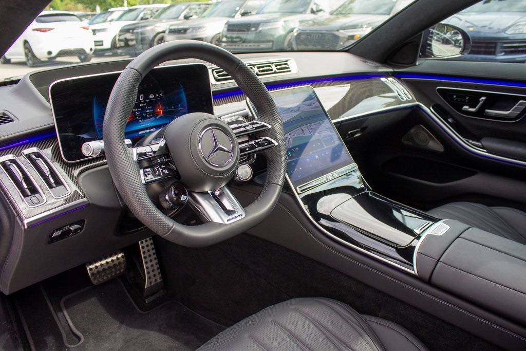 2025 Mercedes Benz S 63 e AMG 4MATIC photo 11